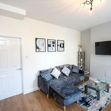 Entire House-Merseyside-Liverpool バーケンヘッド エクステリア 写真