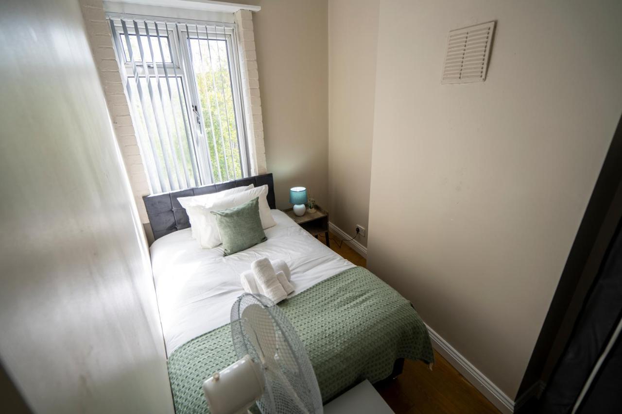 Entire House-Merseyside-Liverpool バーケンヘッド エクステリア 写真