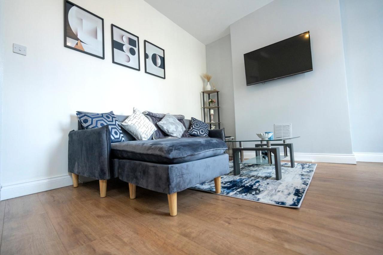 Entire House-Merseyside-Liverpool バーケンヘッド エクステリア 写真