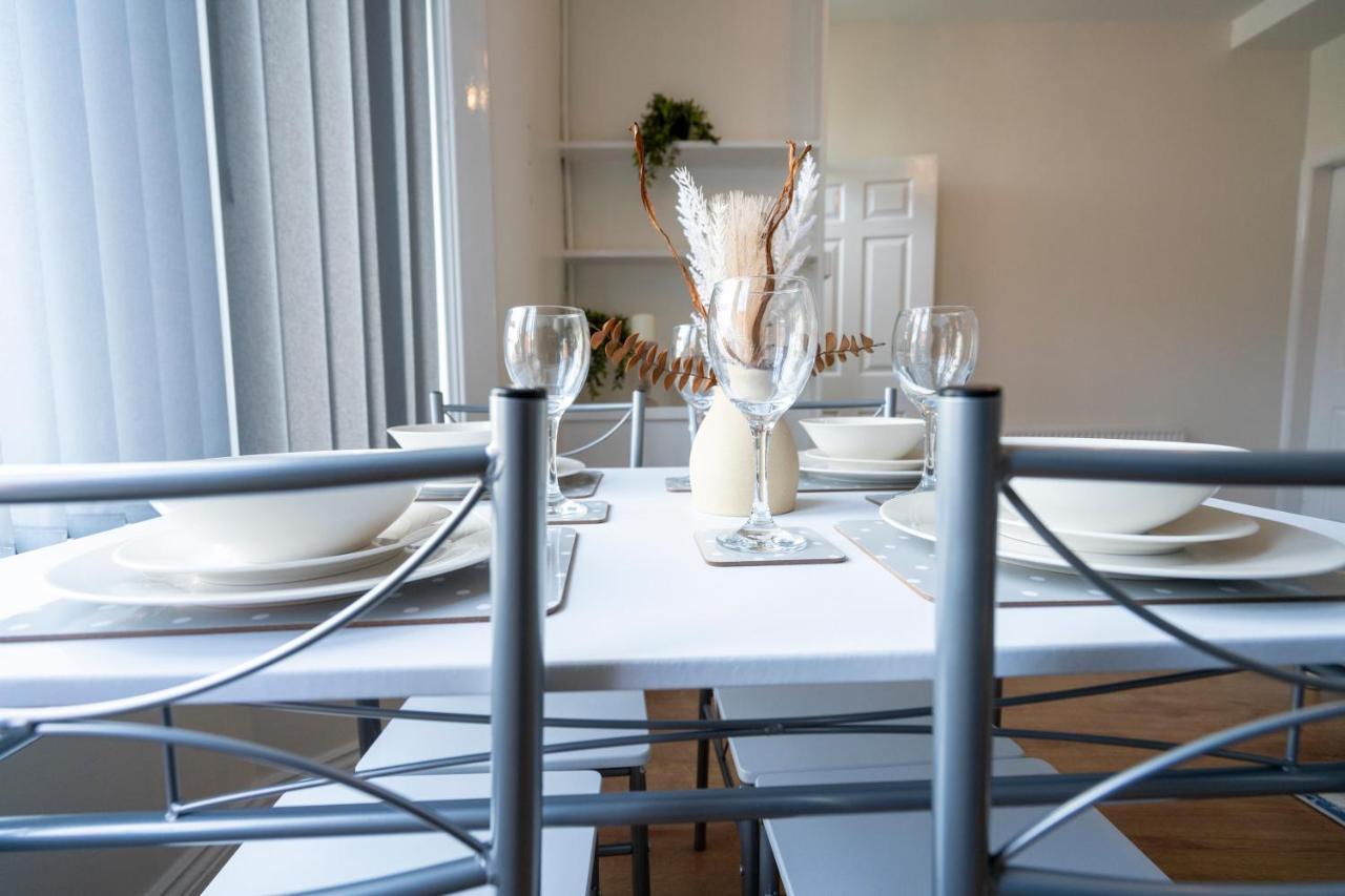 Entire House-Merseyside-Liverpool バーケンヘッド エクステリア 写真