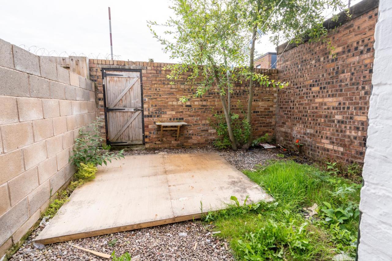 Entire House-Merseyside-Liverpool バーケンヘッド エクステリア 写真